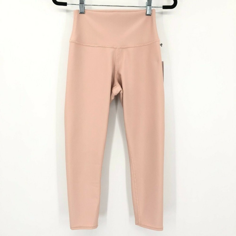 NEW Alo High-Waist Airlift Capri Leggings